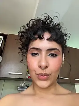 Stripchat Watch Live Sex Cams of SugarTroubl33