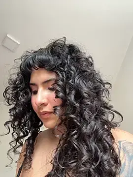 Stripchat Live Sex Cam of SugarTroubl33