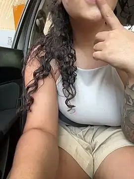 Stripchat Sex Cam of SugarTroubl33
