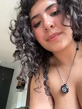 Stripchat Watch Live Sex Cams of SugarTroubl33