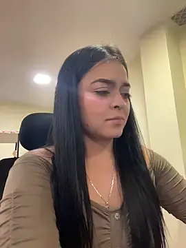 Stripchat Adult Webcams of Emily_Rivers_