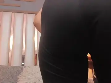Stripchat Live Porn of EmmyCruzZ
