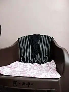 Stripchat Private Sex Chat of Kiritika_1