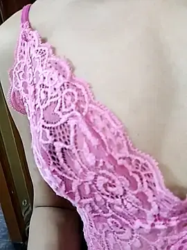 Stripchat Live Sex Cam of Kiritika_1