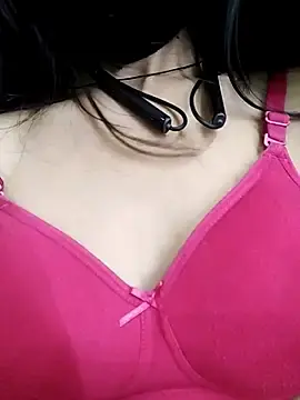 Stripchat Free Porn Cam of Kiritika_1