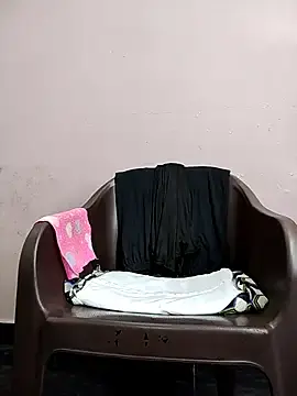 Stripchat Nude Webcam of Kiritika_1