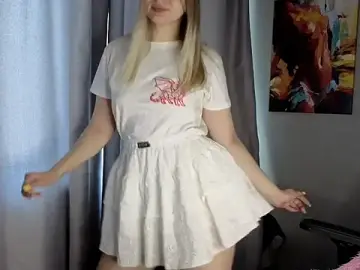 Stripchat Adult Webcam of LillyFan-X
