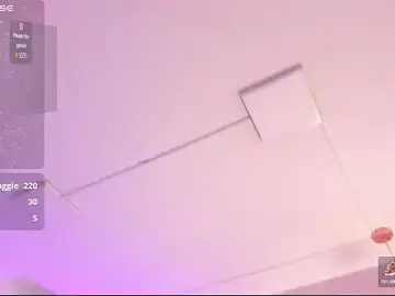 Stripchat Free Live Porn of Vivi_prinncess