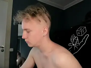 Stripchat Live Sex Cam of AlexxSweet