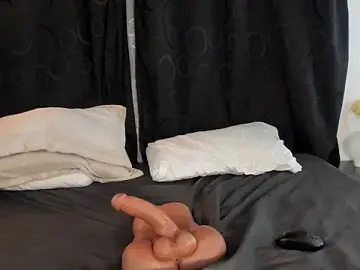 Stripchat Best Webcam of cami_cruzz