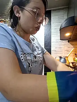 Stripchat Sex Cam of linda-schmidt