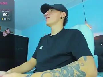 Stripchat Free Porn Cam of Lobo_17_