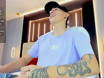 Stripchat Free Porn Cam of Lobo_17_