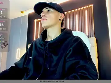 Stripchat Watch Live Sex Cams of Lobo_17_