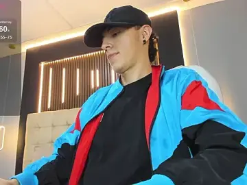 Stripchat Watch Live Sex Cams of Lobo_17_