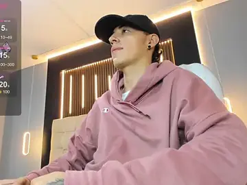 Stripchat Best live sex cam show of Lobo_17_