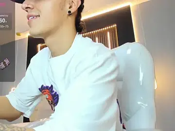 Stripchat Free Live Porn of Lobo_17_