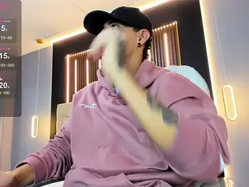 Stripchat Sex Cam of Lobo_17_