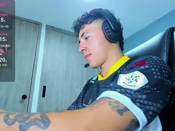 Stripchat Best live sex cam show of Lobo_17_