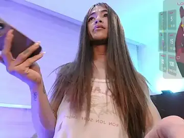 Stripchat Live Sex Cam of stormytt_