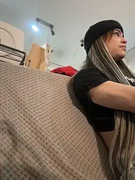 Stripchat Free Live Porn of stormytt_