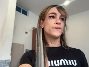 Stripchat Free Porn Cam of stormytt_