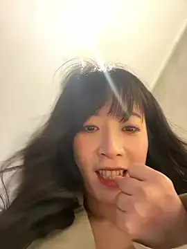 Stripchat Live Sex Cam of yourkeer