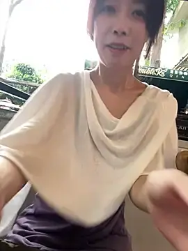 Stripchat Live Sex Cam of yourkeer
