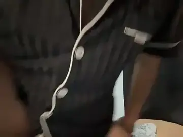 Stripchat Adult Webcam of _MollyFucker