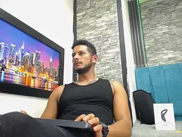 Stripchat Live Sex of Chris_Dick23