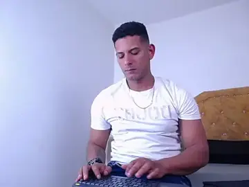 Stripchat Best live sex cam show of Chris_Dick23
