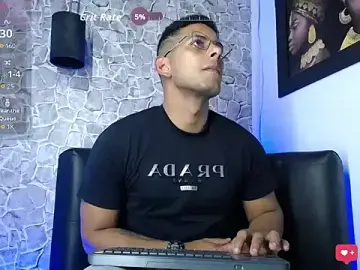 Stripchat Live Sex of Chris_Dick23