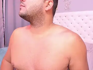 Stripchat Live Sex Cam of indiana_jonnes