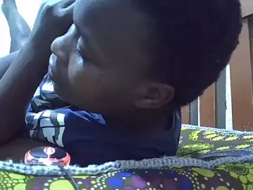 Stripchat Live Sex Cam of Sweetkad