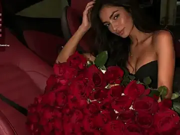 Stripchat Free Porn Cam of ParisianDoll