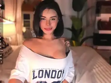 Stripchat Sex Chat of ParisianDoll