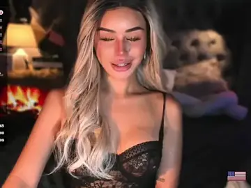 Stripchat Best live sex cam show of ZyraGoddes