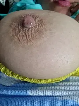 Stripchat Free Live Porn of Lonalonaa9
