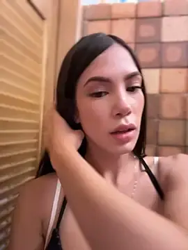 Stripchat Live Sex Cam of _Valentinaa_
