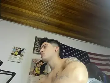 Stripchat Live Sex of charlie_hotxxx