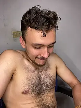 Stripchat Sex Cam of Desmond_Clark