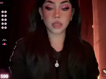 Stripchat Free Live Porn of madam_agnes1