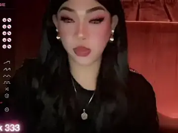Stripchat Free Porn Cam of madam_agnes1