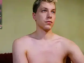 Stripchat Live Porn of -ethan7inches-