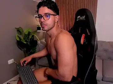 Stripchat Sex Cam of liam_collins21