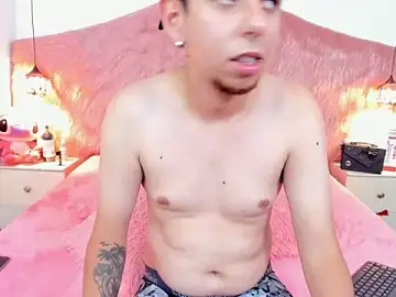 Stripchat Best live sex cam show of SkarletRuiz