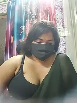 Stripchat Free Porn Cam of Liyaa_24