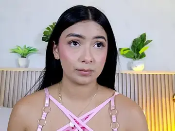 Stripchat Live Sex Cam of MeganCruzGB