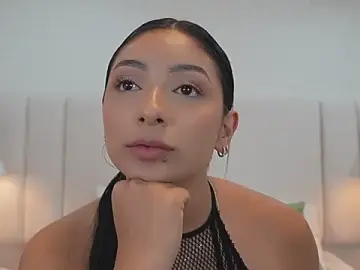 Stripchat Live Sex Cam of MeganCruzGB