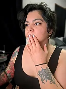 Stripchat Live Sex of kimmiakiss22